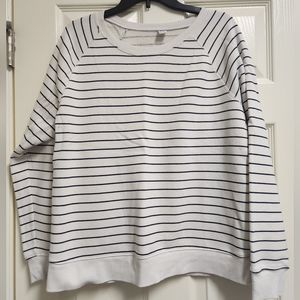 Women's Old Navy sweatshirt